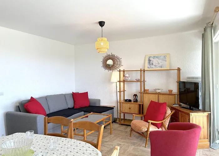 3 Pieces 4 Couchages Avec Parking Au Lavandou - Fr-1-251-316